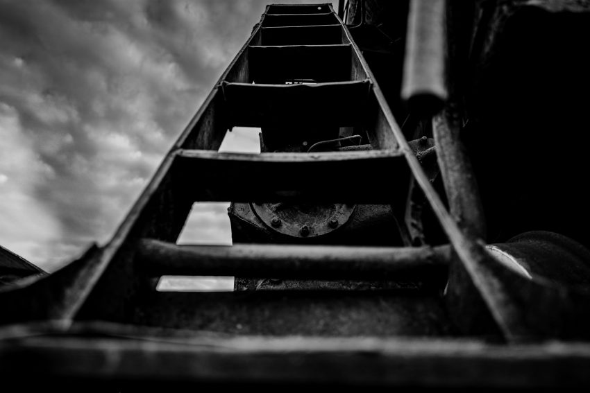 Launch Your Dropshipping Venture: A Step-by-Step Guide